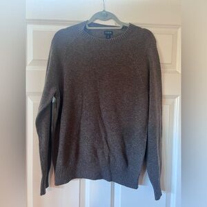 NOT FOR SALE / Men’s Crewneck NWT sweater